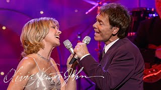 Olivia Newton-John &amp; Cliff Richard - The Twelfth Of Never (The Royal Variety Performance, 15/12/04)