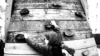 &quot;Drohnenmärchen&quot; von Invisible Playground &amp; Andromeda Mega Express Orchestra im HAU