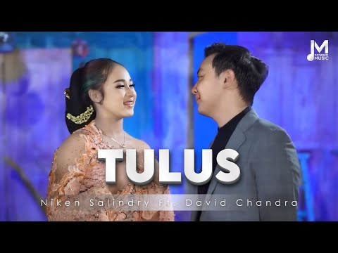 TULUS - NIKEN SALINDRY FT. DAVID CHANDRA (Official Music Video) TAK GENGGEM TANGANMU TAK ELUS PIPIMU