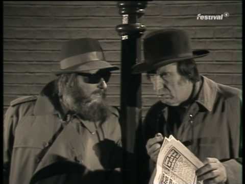 Bananas: Das tote Krokodil springt über das ramponierte Sofa