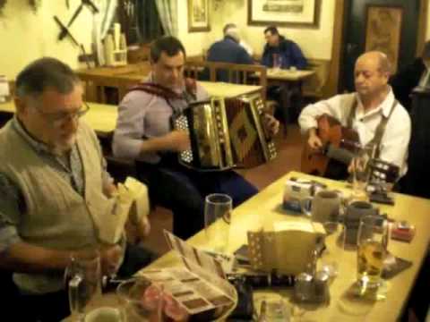 Solide Alm live im Bräustüberl Maisach - steirische Harmonika Volksmusik