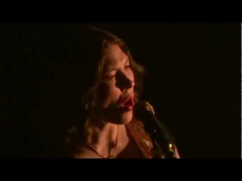 Alela Diane - White As Diamonds (HD) Live in Paris 2013