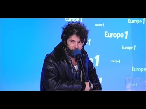 EXTRAIT - Quand Yarol Poupaud revient sur sa relation avec Johnny Hallyday