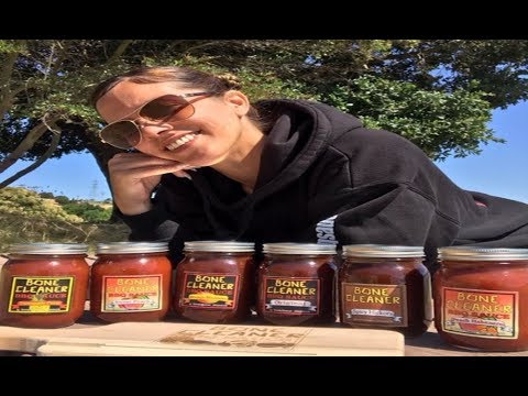 download lagu mp3 mp4 Bone Cleaner Bbq Sauce, download lagu Bone Cleaner Bbq Sauce gratis, unduh video klip Bone Cleaner Bbq Sauce