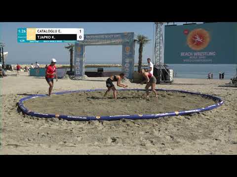 1/2 Women's BW - 50 kg: E. CATALOGLU (TUR) v. K. TJAPKO (LAT)