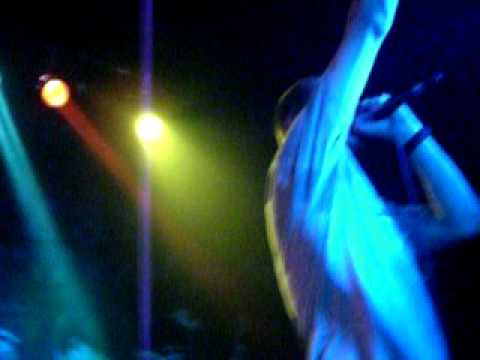 Eldo - Zza szyby . Łódź , Improwizacja. 18.12.2010.