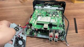 Video thumbnail for 【メルカリ】３台持ってるのに¥5,500で売ってたから買っちゃった DENON DRA-N5ムカデ入り USB接続不良 修理【ジャンク】 by ジャンクな黒桜