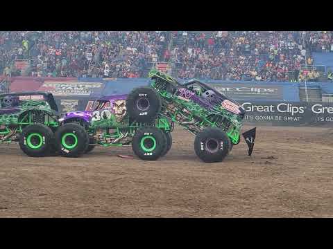 Monster Jam World Finals 21 Grave Digger 40th Anniversary encore