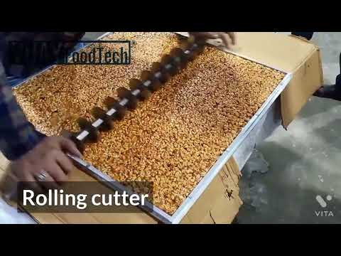 Chikki Plate Roller And Cutter