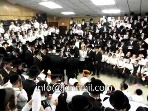 Skvere Rebbe Visits Camp Toldos Yakov Yosef - Elul 5772