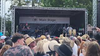 Download lagu Katchafire - Get Away - Live at Katikati Avocado Food & Wine Festival Katikati NZ - 11/1/2025 mp3