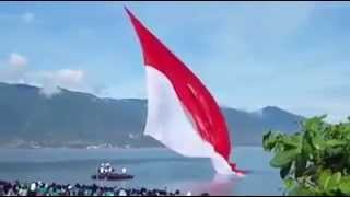 preview picture of video 'KIBAR BENDERA MERAH PUTIH - Real Indonesia'