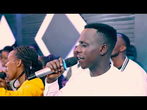 UMUKUNGA _ MUNDIRIMBO NZIZA COVERED BY ALEXIS  FT KAGAME