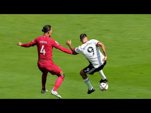 5 Times Alexander Mitroviç Surprised the World