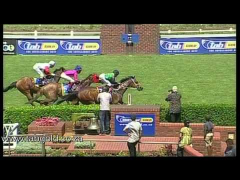Clairwood 12112013 Race 2 with interview