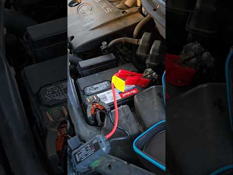 How to Use AVAPOW Battery Starter | How to Jump a Car Battery | #car #mechanic #howto