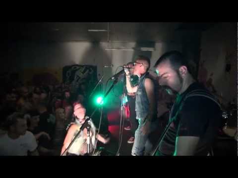 ESPASMÓDICOS- Tía vete a cagar (CSO La Astilla 16-6-12)