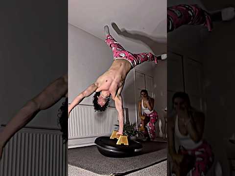 I HATED the gym so I did THIS 😈 #calisthenics #motivation #gym #transformation #gymmotivation