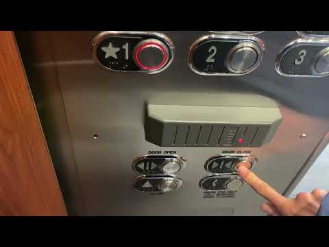 Otis/Fujitec? Traction Elevators at Sterling Tower, Toronto ON