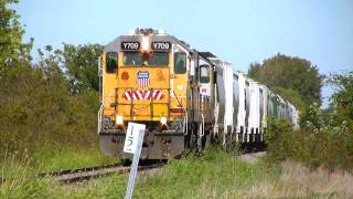 preview picture of video 'UP Y709 South of Earlville, Illinois on 10-7-09'