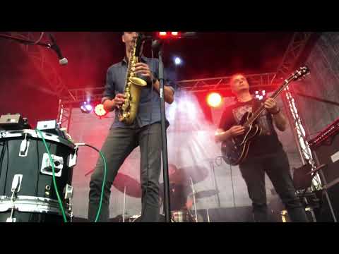 Space Tigers Berlin - Live Tekkno Act @Csd Neustrelitz (2.6.2018)