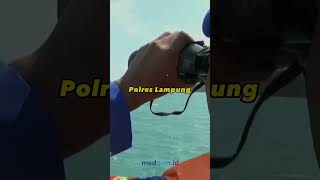 Download lagu GUNUNG ANAK KRAKATAU KEMBALI ERUPSI, NELAYAN DIIMBAU TAK MENDEKAT mp3