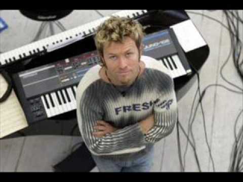 Magne F - You Don't Have To Change