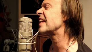 Boguslaw Balcerak's Crylord feat. Göran Edman -  Set My Heart On Fire (Official Video)