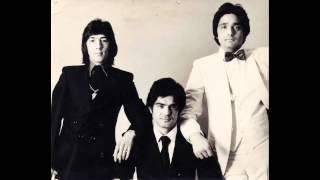Gitanos de piel morena Music Video