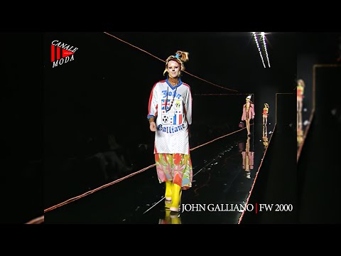 JOHN GALLIANO Fall Winter 2000 Paris 4K - Canale Moda