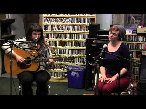 WEFT Sessions - Mae and the Dark Days