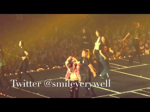 160130 f(x) Step + Shake That Brass