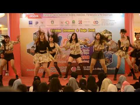 C FORCE DANCE COVER CLC - INTRO + I LIKE IT + BLACK DRESS @FestivalCitylinkBdg [180325]