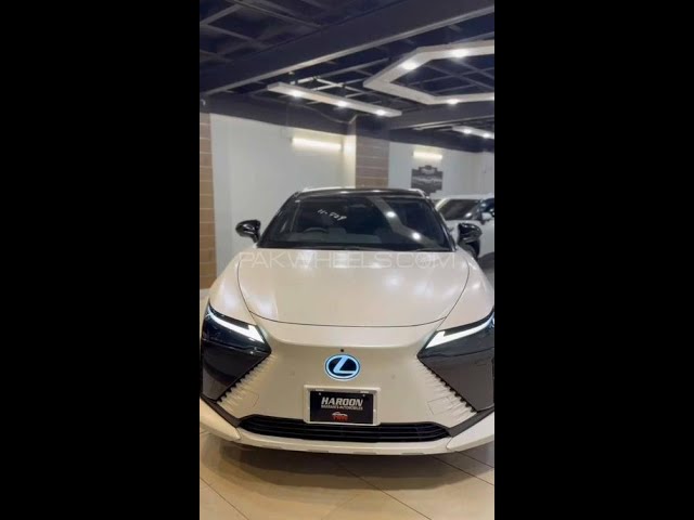 Lexus RZ 450e Direct 4 2023 for Sale