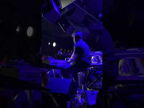 Robert Glasper, Pino Palladino, Chris Dave, Isaiah Sharkey, Jahi Sundance // Live at the blue note