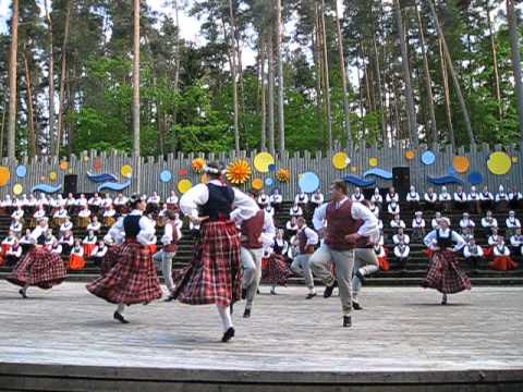JDK "Liesmiņa" - Trejdeviņi Tēvu zemē