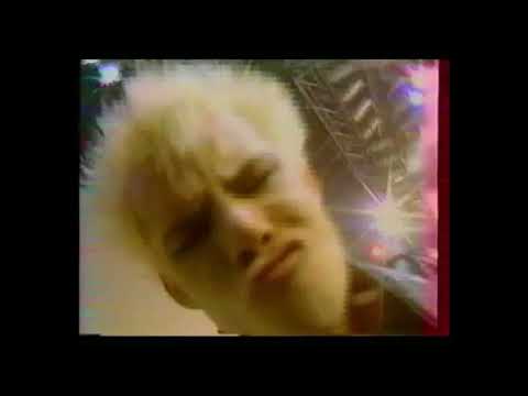 Sigue Sigue Sputnik "sex bomb boogie"