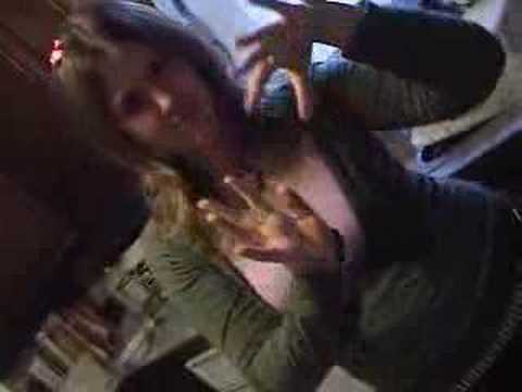 SHAAAKE ITTT GIIIIIRL.