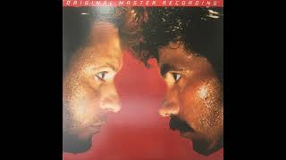 Daryl Hall &amp; John Oates - Guessing Games 08