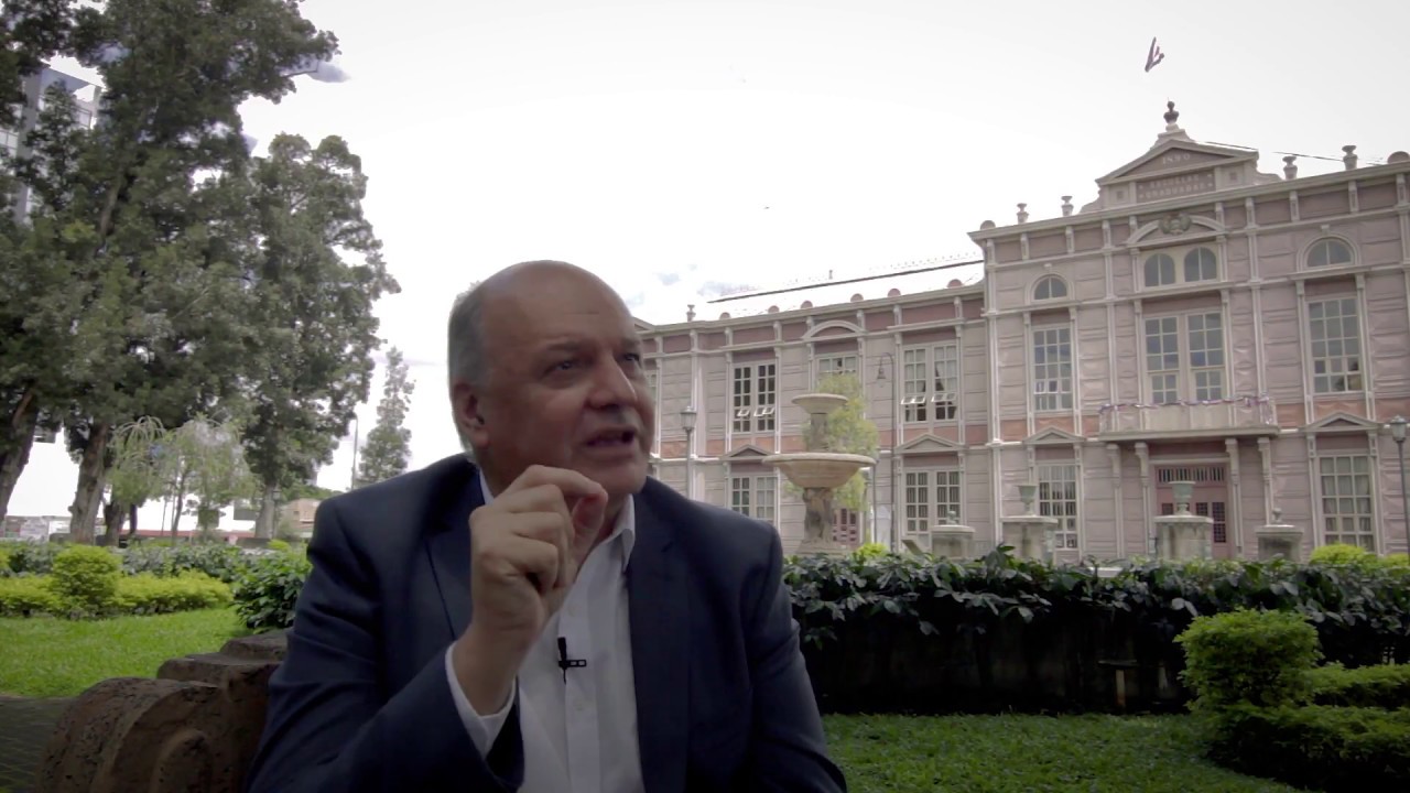 rodolfo piza sobre i