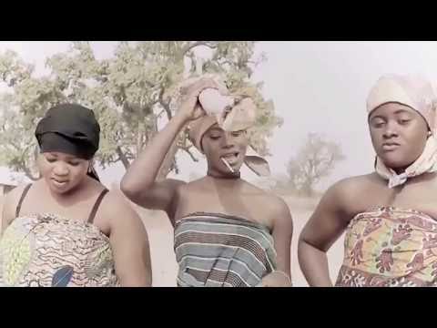 Maccasio - One Boy One Girl (Official Video)