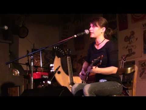 15/16 Kaki King - Impromptu (Acoustic) @ Ashkenaz, Berkeley, CA 03/05/11