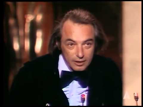 Trailer Leonard Rosenman winning a Music Oscar® for "Barry Lyndon"