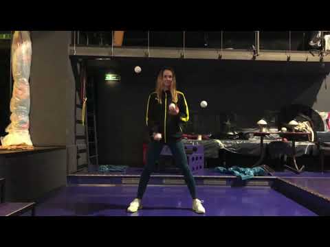 Bounce juggling tutorials 😍#bouncejuggling