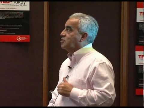 TEDxTukuy - Rolando Arellano - 12/12/09