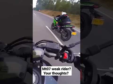 Yamaha MT07 vs Kawasaki Ninja 650R (er6f) | DRAG RACE! | Parallel Twin Engine Battle!