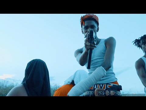 Cyraq - A Body (Official Music Video)