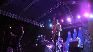 Peter Bjorn and John - Lies / Lay it Down (Live in Madison) 15