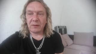 ..willkommen liebe Mörder in Deutschland .... in dem IHR gut und gerne lebt .... unglaublich .----