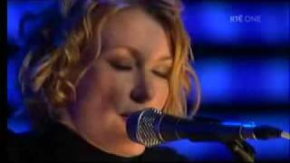 Cerys Matthews - Chardonnay